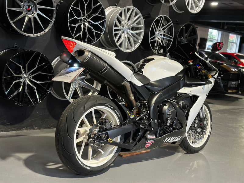 Yzf-R1